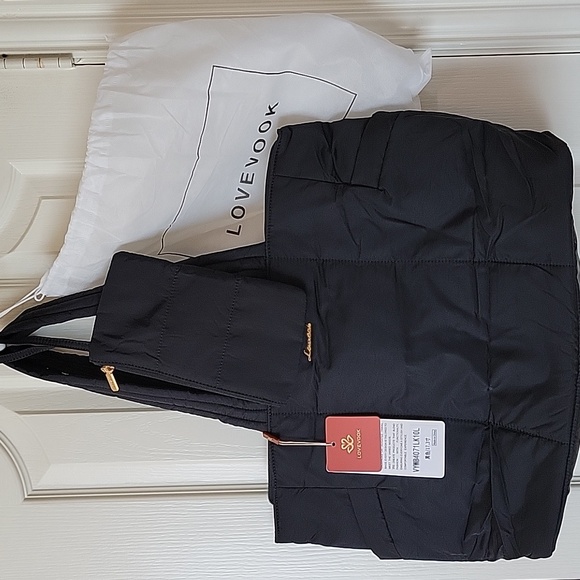 Black Quilted Tote Bag Large NWT - Picture 14 of 16